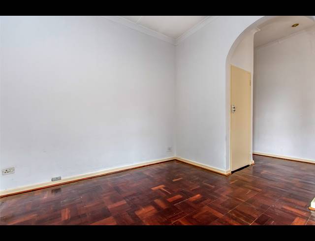4 BEDROOM FREEHOLD FOR SALE IN EMMARENTIA